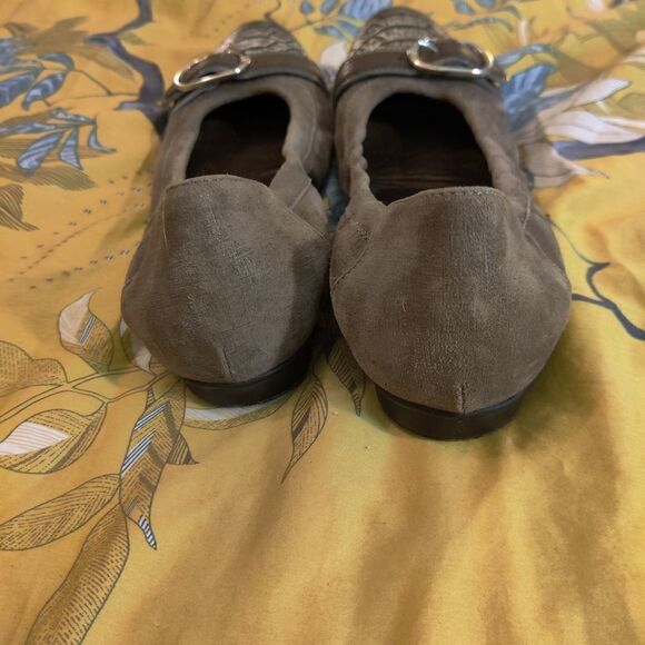 AGL tan suede ballet slipper flats silver cap toe silver buckle euc sz 39 - Picture 2 of 6
